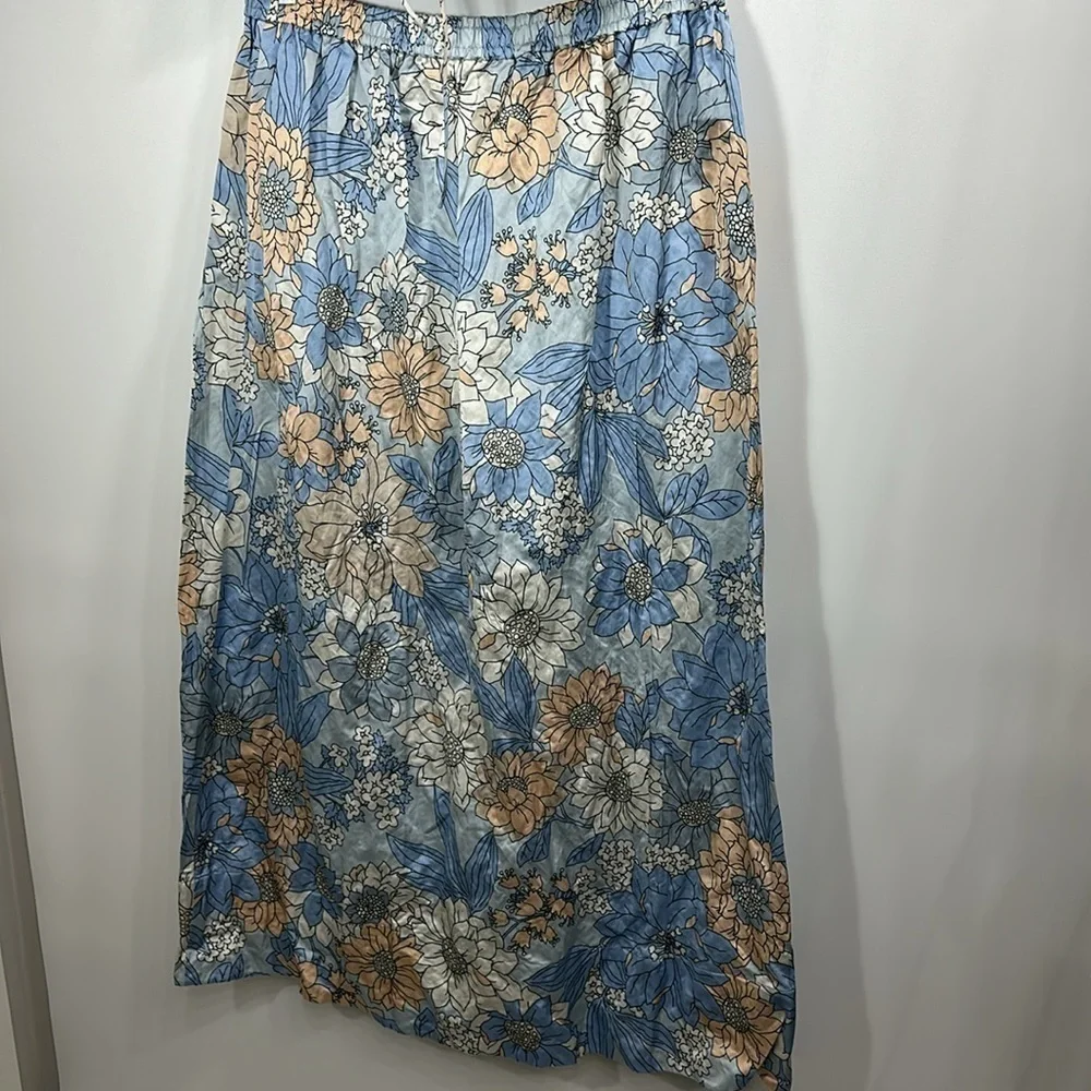 J.Crew Collection textured satin skirt set in Zinnia floral. XL.Top is NWT